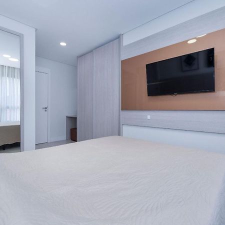 Adra 106 - Apartamento No Centro De Bombinhas - Rooftop Com Piscina E Academia - A Poucos Metros Da Praia - Zewnętrze zdjęcie