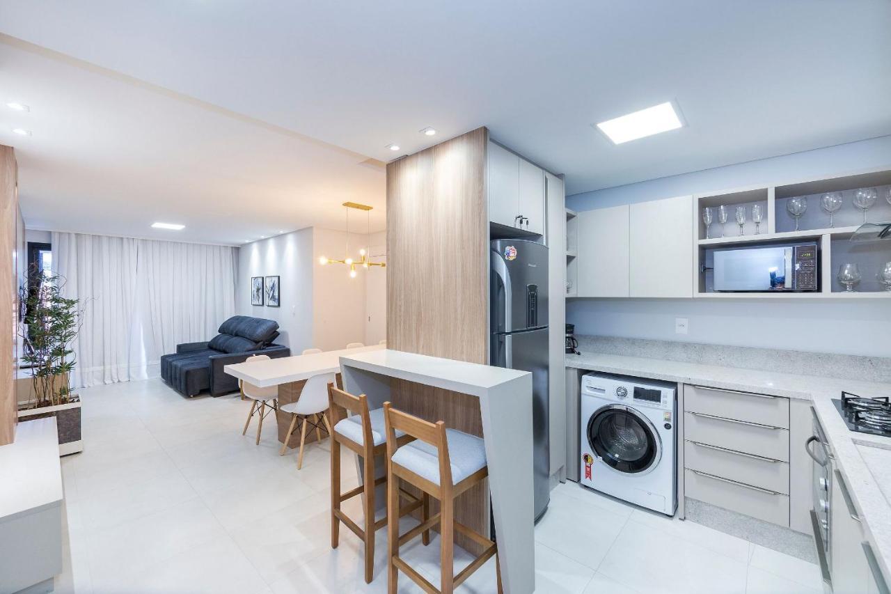 Adra 106 - Apartamento No Centro De Bombinhas - Rooftop Com Piscina E Academia - A Poucos Metros Da Praia - Zewnętrze zdjęcie