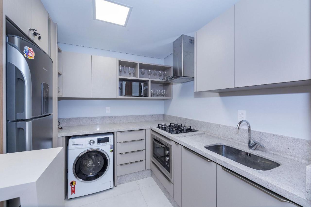 Adra 106 - Apartamento No Centro De Bombinhas - Rooftop Com Piscina E Academia - A Poucos Metros Da Praia - Zewnętrze zdjęcie