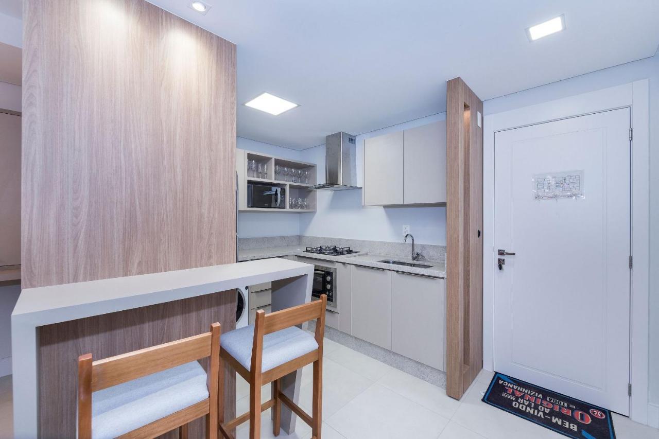 Adra 106 - Apartamento No Centro De Bombinhas - Rooftop Com Piscina E Academia - A Poucos Metros Da Praia - Zewnętrze zdjęcie