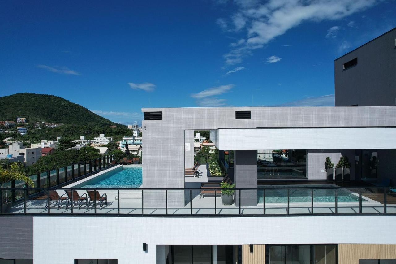 Adra 106 - Apartamento No Centro De Bombinhas - Rooftop Com Piscina E Academia - A Poucos Metros Da Praia - Zewnętrze zdjęcie