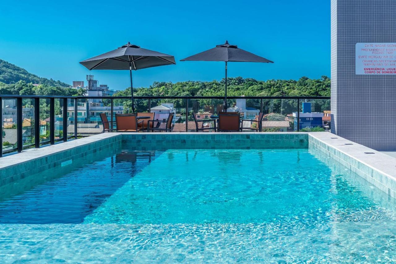 Adra 106 - Apartamento No Centro De Bombinhas - Rooftop Com Piscina E Academia - A Poucos Metros Da Praia - Zewnętrze zdjęcie