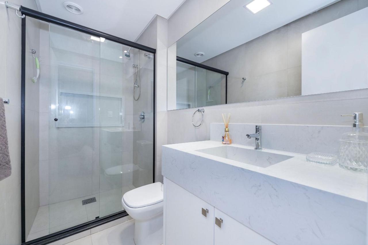 Adra 106 - Apartamento No Centro De Bombinhas - Rooftop Com Piscina E Academia - A Poucos Metros Da Praia - Zewnętrze zdjęcie