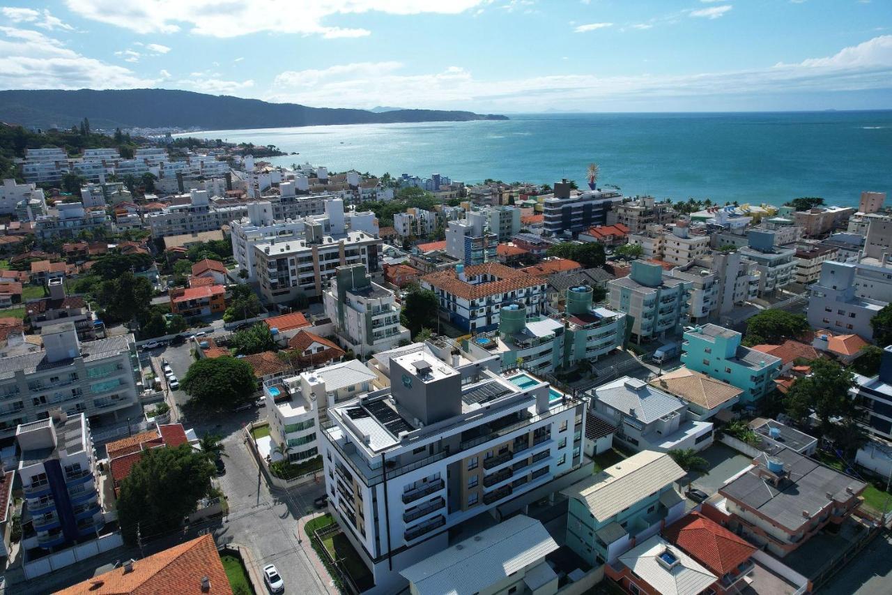 Adra 106 - Apartamento No Centro De Bombinhas - Rooftop Com Piscina E Academia - A Poucos Metros Da Praia - Zewnętrze zdjęcie